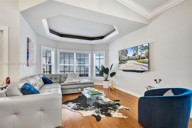 4072 NW 62nd Ct, Coconut Creek, FL 33073