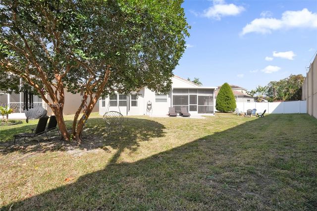 4072 NW 62nd Ct, Coconut Creek, FL 33073