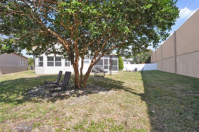 4072 NW 62nd Ct, Coconut Creek, FL 33073