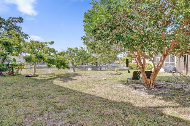 4072 NW 62nd Ct, Coconut Creek, FL 33073