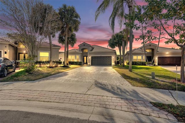 4072 NW 62nd Ct, Coconut Creek, FL 33073