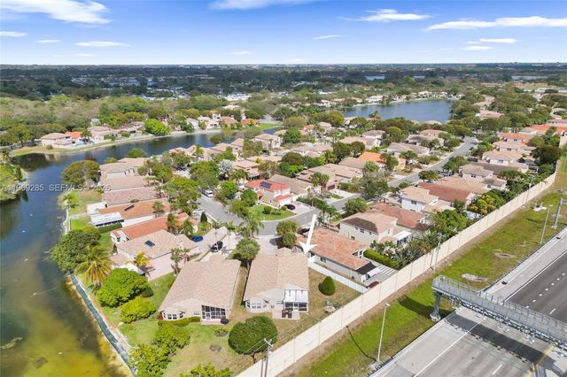 4072 NW 62nd Ct, Coconut Creek, FL 33073