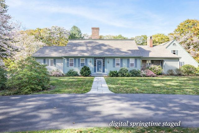 4 Surrey Lane, East Dennis, MA 02641