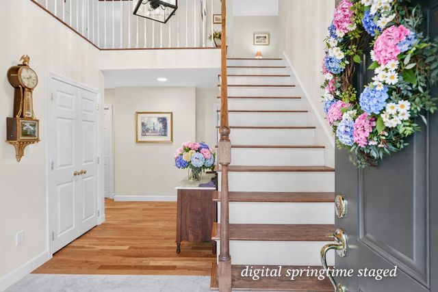 4 Surrey Lane, East Dennis, MA 02641