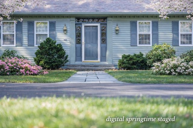 4 Surrey Lane, East Dennis, MA 02641