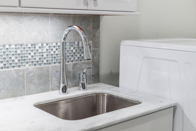 4 Surrey Lane, East Dennis, MA 02641