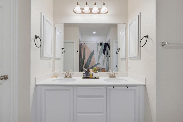 7216 Ondantra BND, Austin, TX 78744