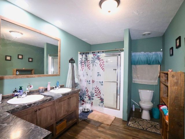 25 Winding Hills Ln, Gordonsville, TN 38563
