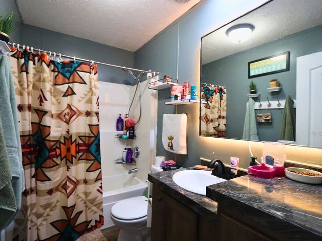 25 Winding Hills Ln, Gordonsville, TN 38563
