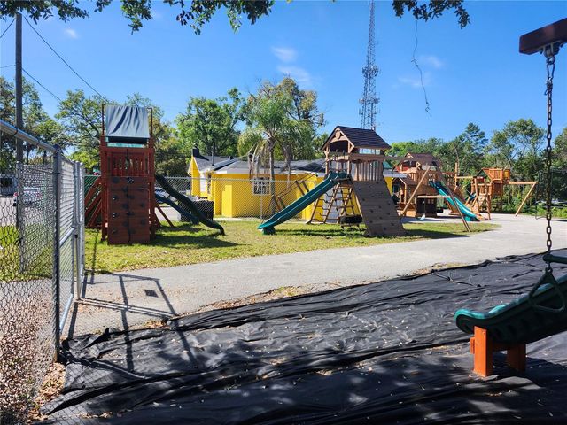 1901 W SLIGH AVENUE, Tampa, FL 33604