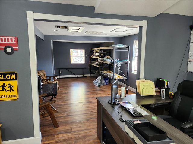 1901 W SLIGH AVENUE, Tampa, FL 33604