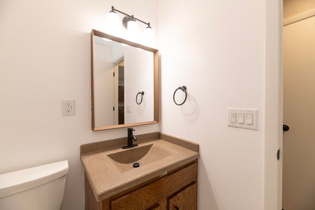 2373 Fairgrove Street, Oshtemo Twp, MI 49009