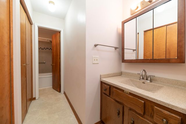 2373 Fairgrove Street, Oshtemo Twp, MI 49009