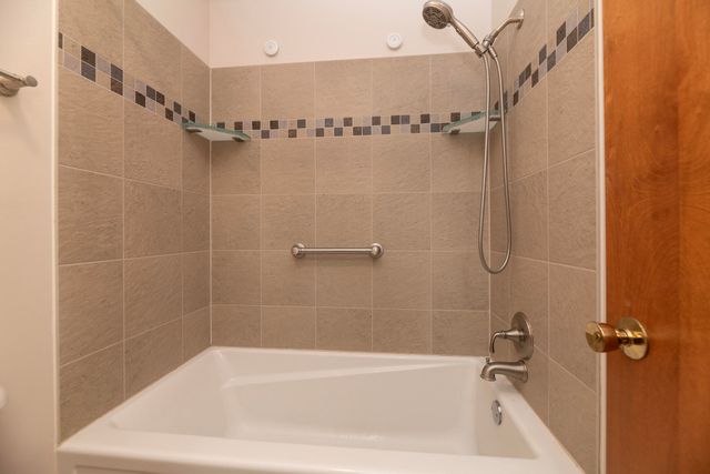 2373 Fairgrove Street, Oshtemo Twp, MI 49009