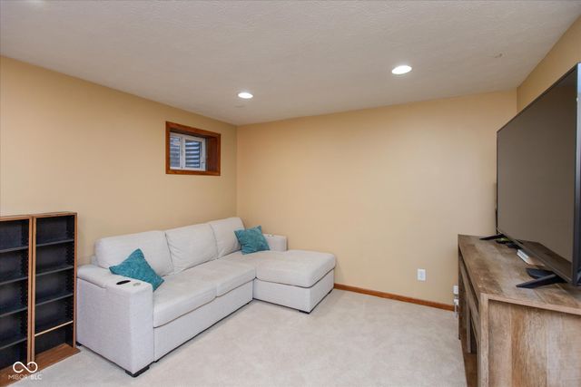 1238 Starcross Drive, Indianapolis, IN 46239