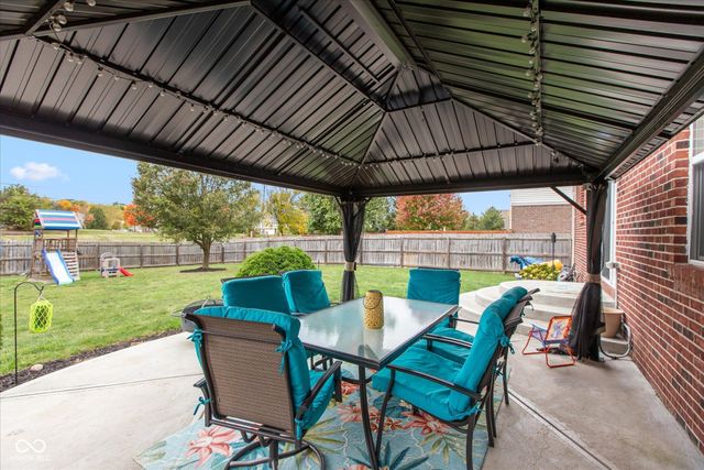 1238 Starcross Drive, Indianapolis, IN 46239