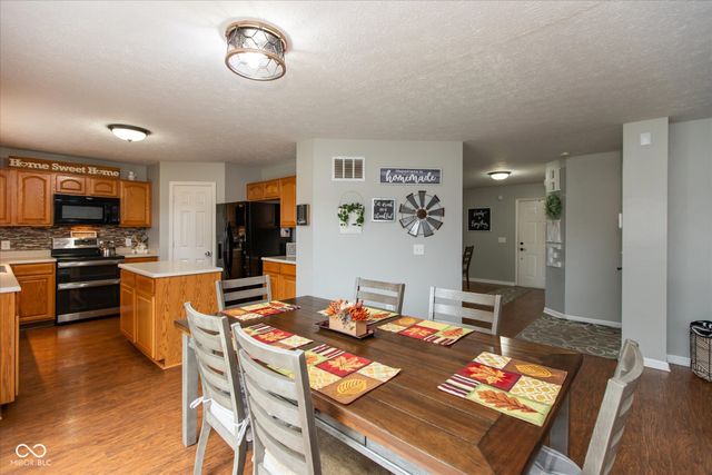 1238 Starcross Drive, Indianapolis, IN 46239