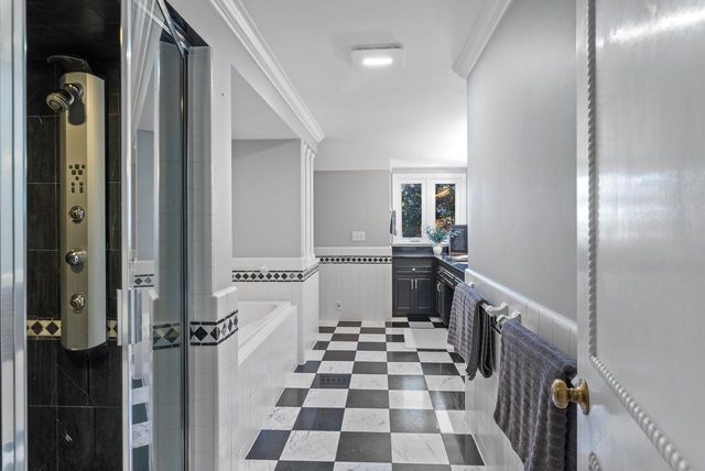 14220 Hillside ROAD, Elm Grove, WI 53122