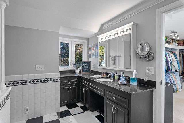 14220 Hillside ROAD, Elm Grove, WI 53122