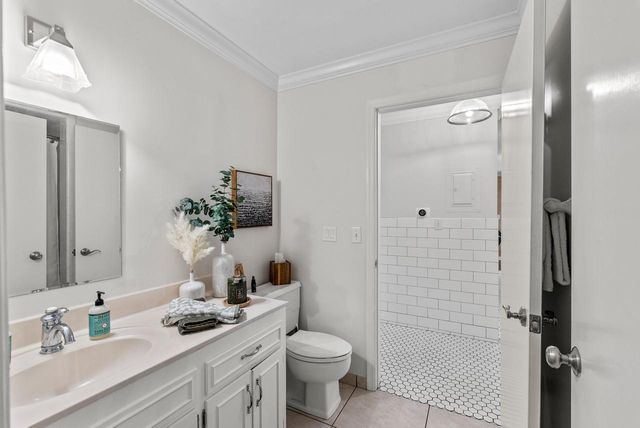 14220 Hillside ROAD, Elm Grove, WI 53122