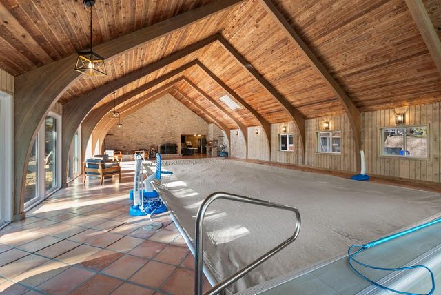 14220 Hillside ROAD, Elm Grove, WI 53122