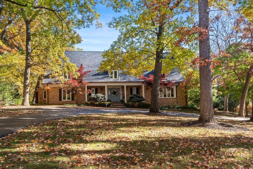 14220 Hillside ROAD, Elm Grove, WI 53122