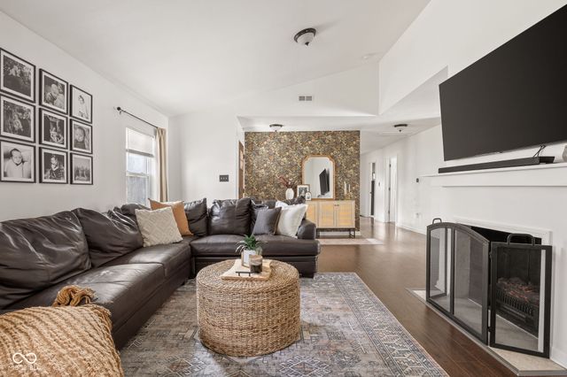 6172 E 122nd Street, Carmel, IN 46033