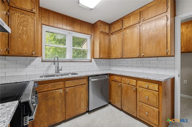 906 Laurie Lane, Copperas Cove, TX 76522