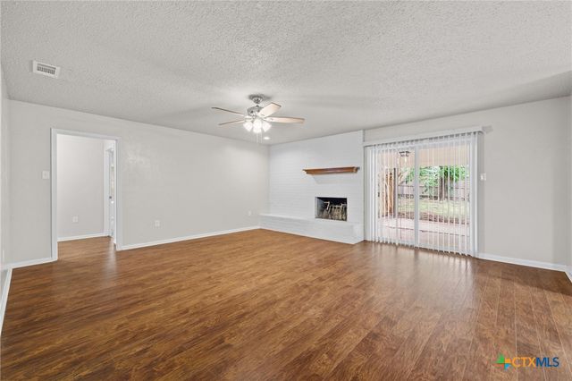 906 Laurie Lane, Copperas Cove, TX 76522