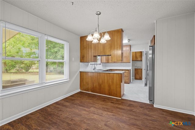 906 Laurie Lane, Copperas Cove, TX 76522