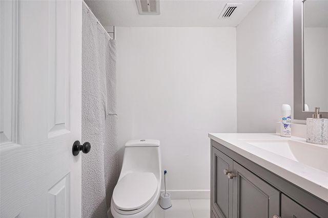 10174 Beekman Place Drive, Houston, TX 77043