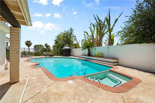 2485 San Mateo Drive, Upland, CA 91784