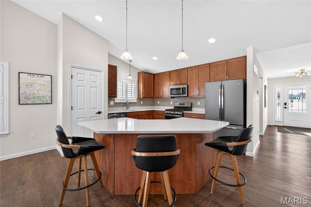 958 Crestwood Lane, O'fallon, MO 63366