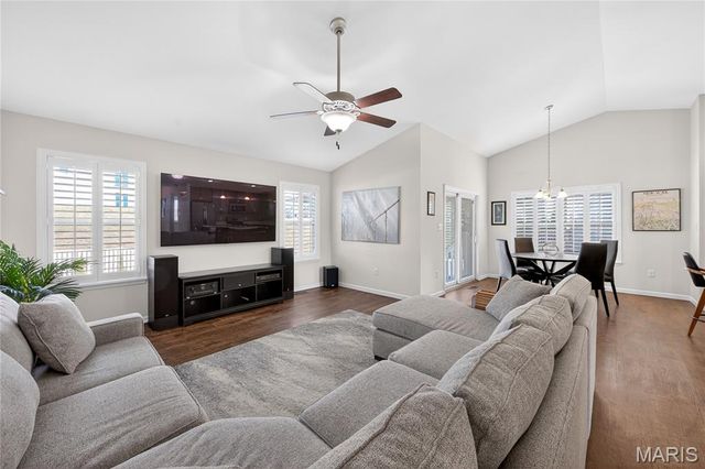 958 Crestwood Lane, O'fallon, MO 63366