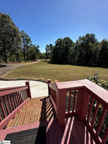 207 Elijah Simmons Road, Woodruff, SC 29388