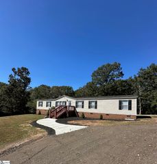 207 Elijah Simmons Road, Woodruff, SC 29388