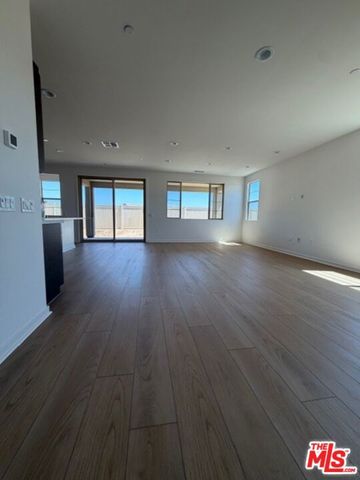 28908 Vertex Way, Santa Clarita, CA 91350