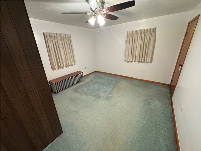 111 N Hitchman Street, Mt Pleasant Boro, PA 15666