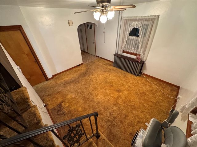 111 N Hitchman Street, Mt Pleasant Boro, PA 15666