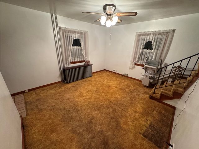 111 N Hitchman Street, Mt Pleasant Boro, PA 15666