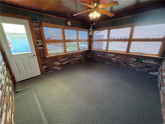 111 N Hitchman Street, Mt Pleasant Boro, PA 15666