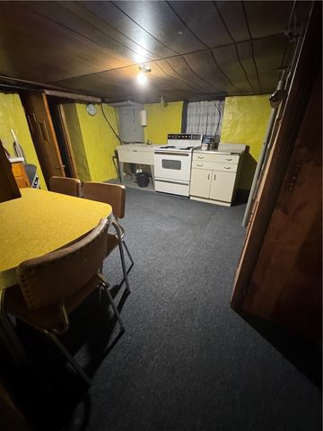 111 N Hitchman Street, Mt Pleasant Boro, PA 15666