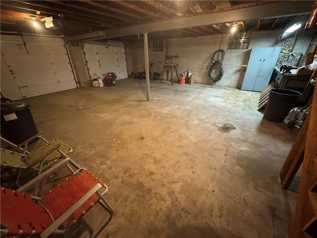 111 N Hitchman Street, Mt Pleasant Boro, PA 15666
