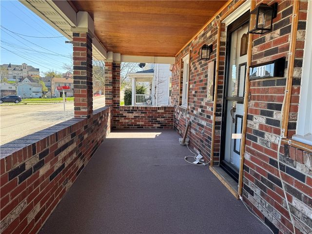 111 N Hitchman Street, Mt Pleasant Boro, PA 15666