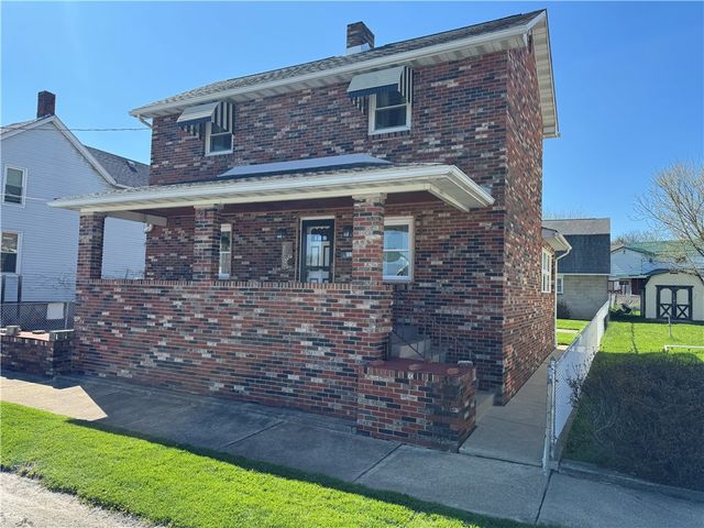 111 N Hitchman Street, Mt Pleasant Boro, PA 15666
