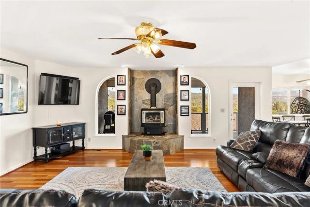 26 Regal Way, Oroville, CA 95966