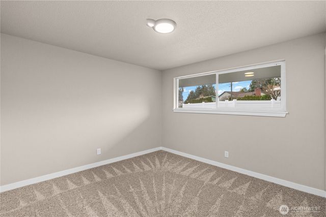 3546 Locust Avenue W, University Place, WA 98466