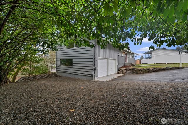 3546 Locust Avenue W, University Place, WA 98466