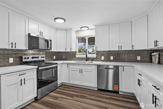 3546 Locust Avenue W, University Place, WA 98466