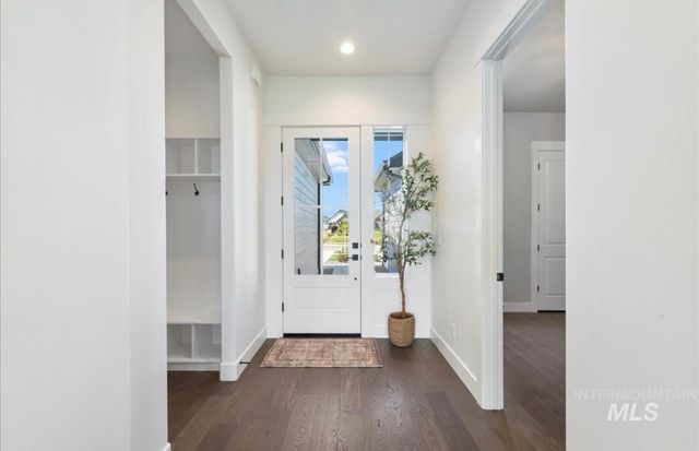 2047 E Blakehurst St, Kuna, ID 83634